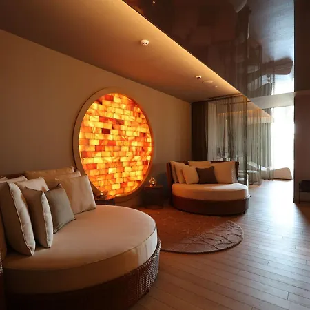 호텔 Grand Brioni Pula, A Radisson Collection 5*
