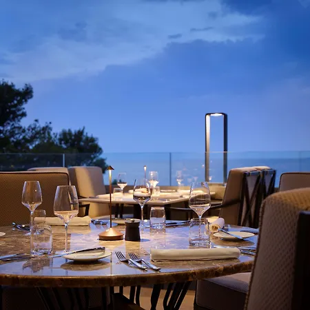 Grand Brioni Pula, A Radisson Collection 5* بولا