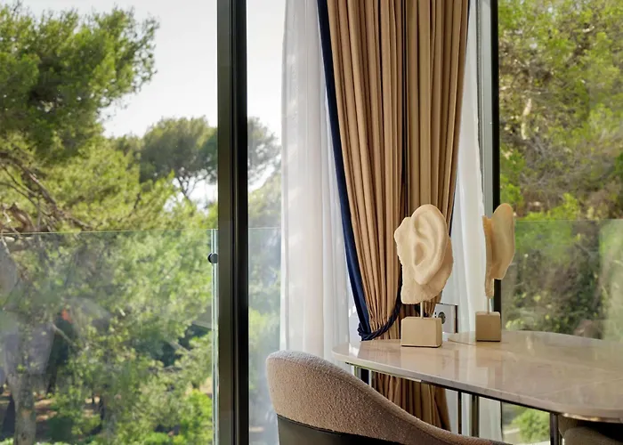 ホテル Grand Brioni Pula, A Radisson Collection プーラ