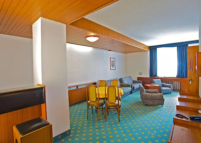 Grand Brioni Pula, A Radisson Collection 5*